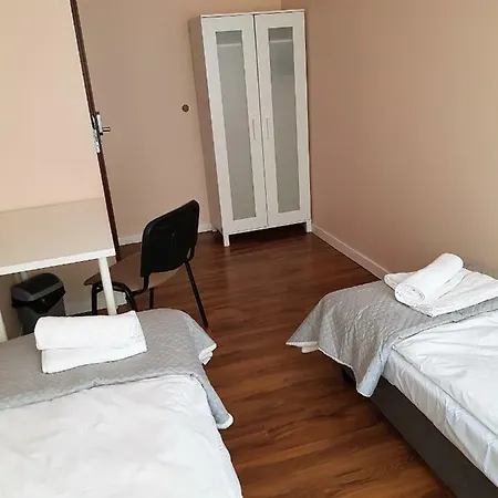 Dobry Najem 8 Apartment *
