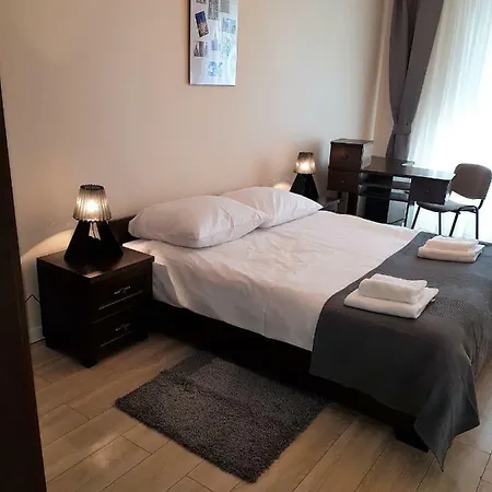 Apartment Dobry Najem 8 Poznan